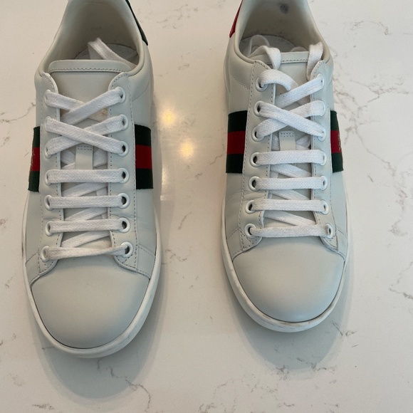 Gucci Ace Sneakers - Size 35, like new in pristine condition! - Picture 6 of 8